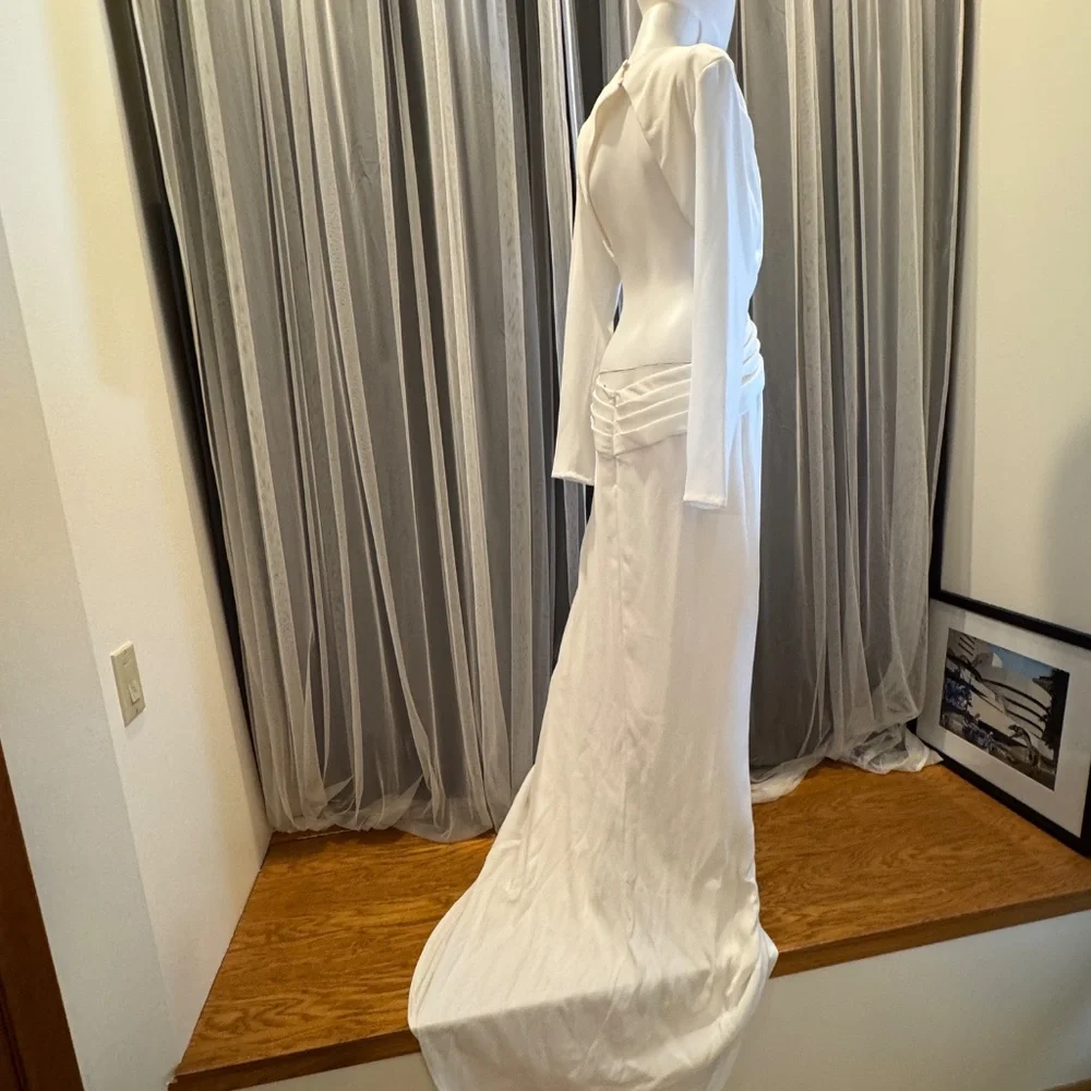 Tadashi Shoji Payton Gown Cutout Wedding Dress Crepe NWT size 12 - Picture 5 of 9